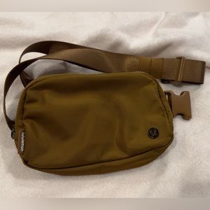 Lululemon everywhere belt bag Burnt Camel 😍